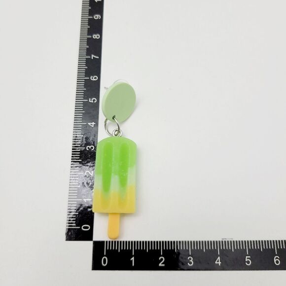 2/$20 Brand New Popsicle Sticks Green Earrings - Picture 4 of 4